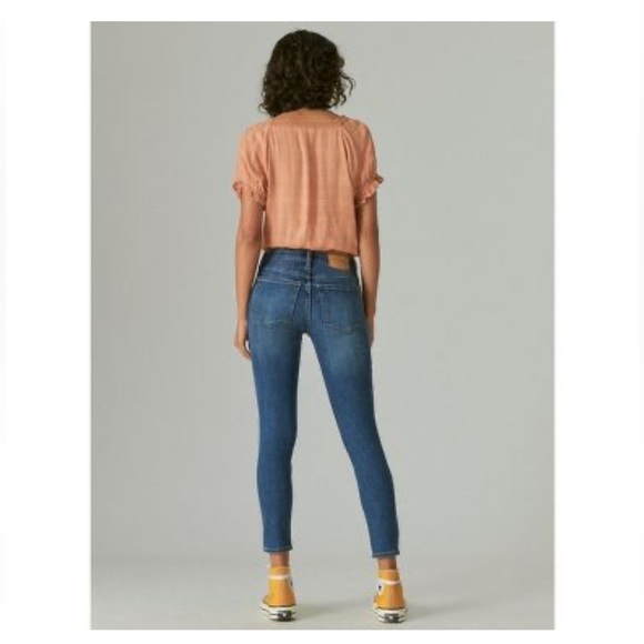 Lucky brand jeans. Size 8. - Picture 8 of 9